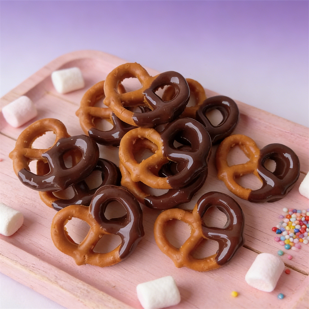 Model Makanan Pretzel Cokelat  - Food Snacks Items ulasan dan harga